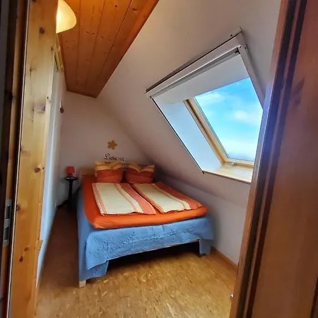 Am Pochwerk-badeteich Апартаменты *